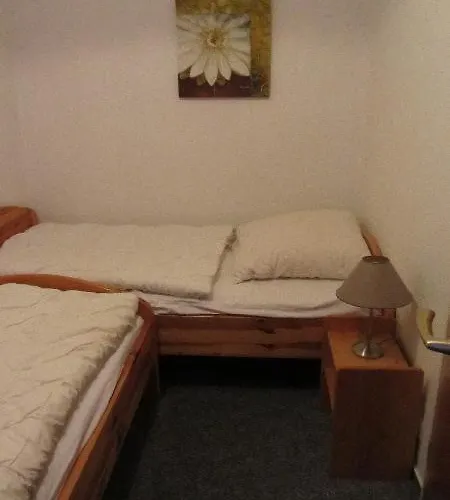 Luv-und-lee-apartment-56 Apartamento